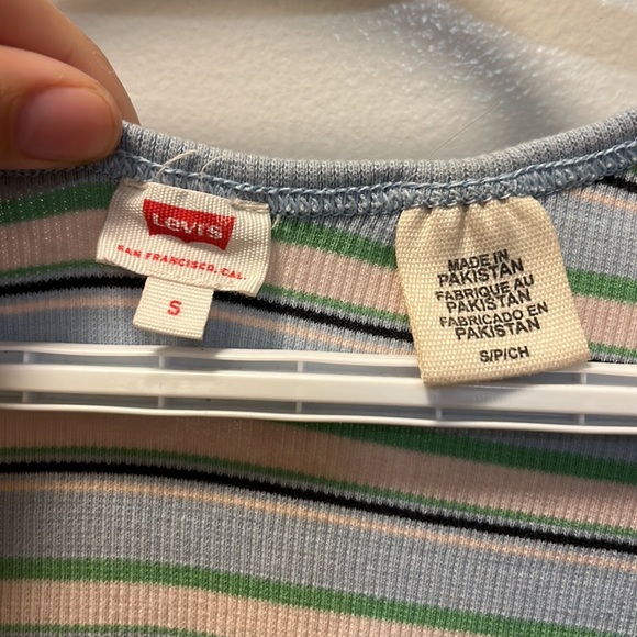 Levi’s striped short sleeve tshirt - Picture 3 of 3